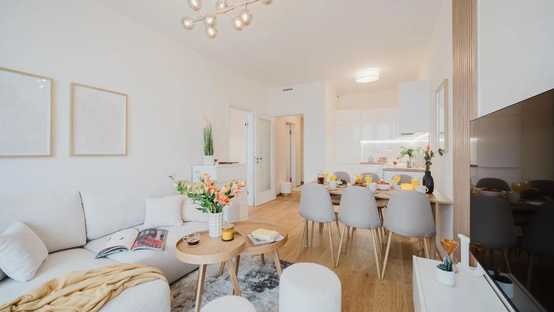 Prague Days - Apartments With Garage And Balcony In Smichov City