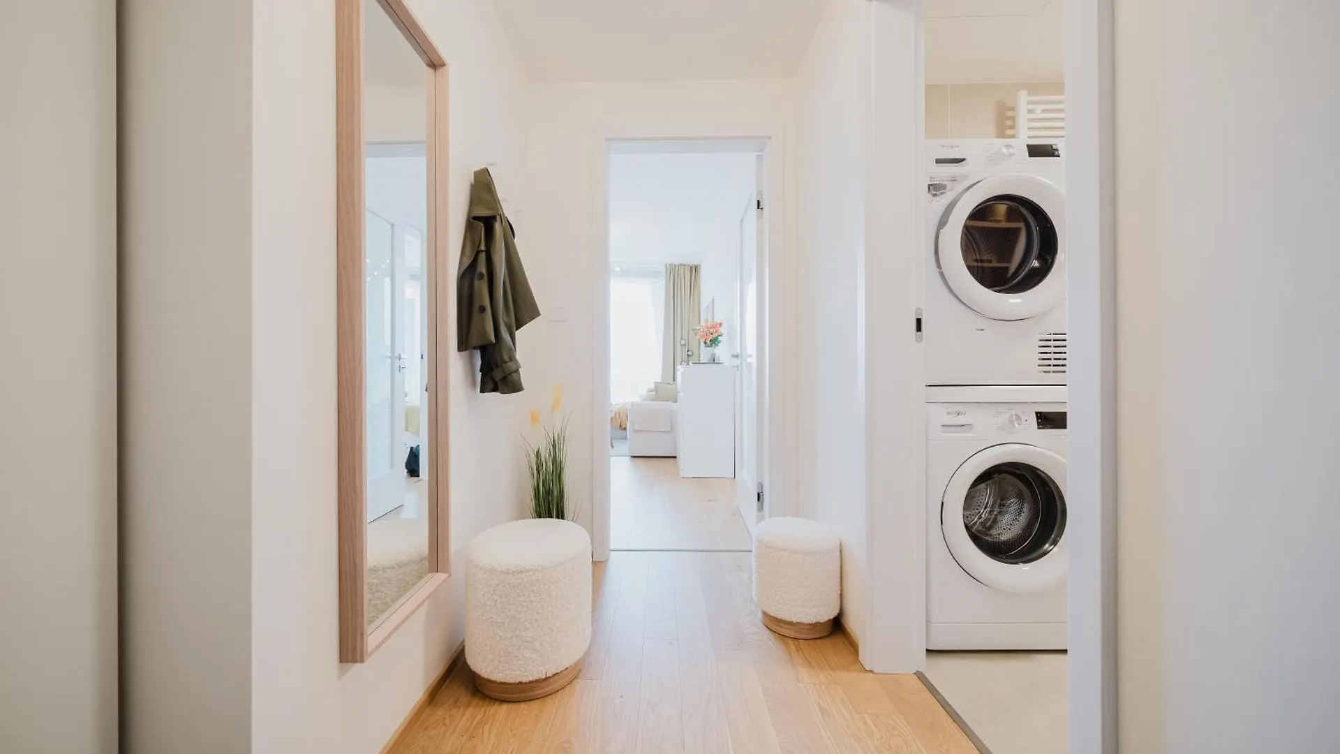Prague Days - Apartments With Garage And Balcony In Smichov City