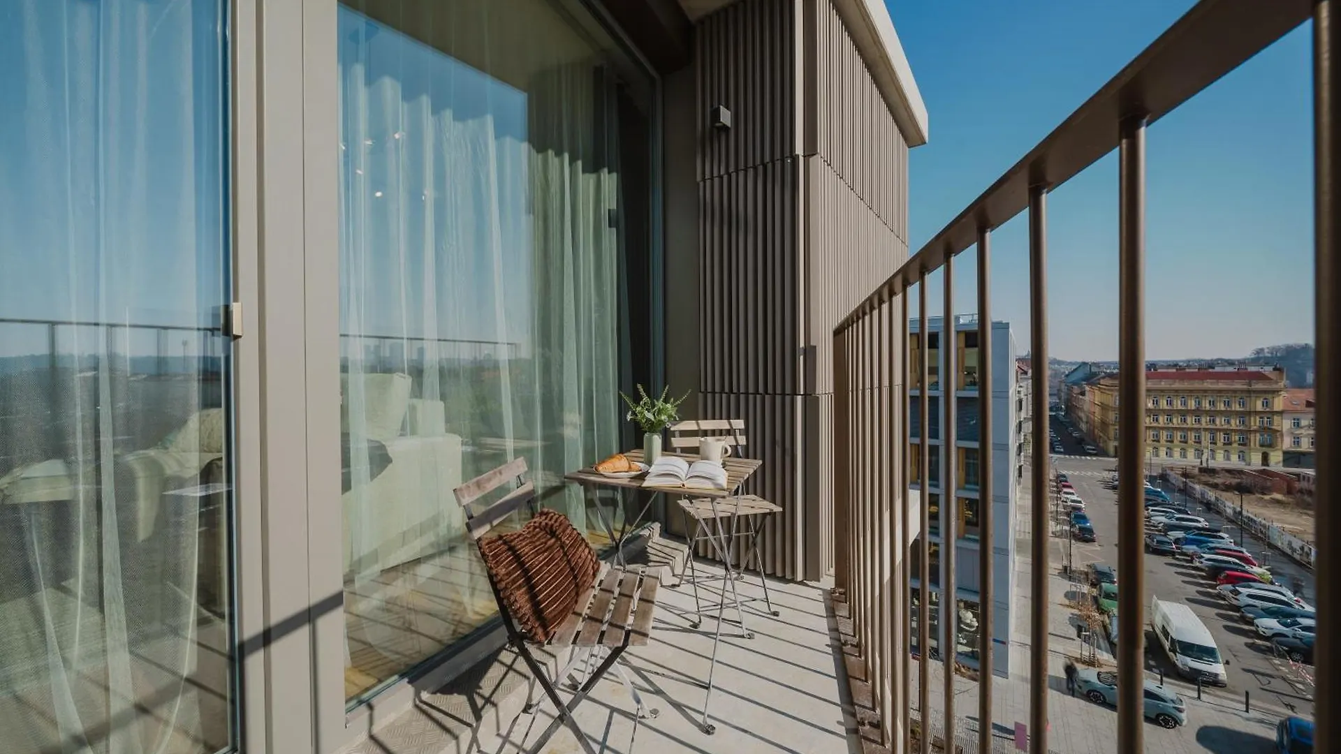 Prague Days - Apartments With Garage And Balcony In Smichov City